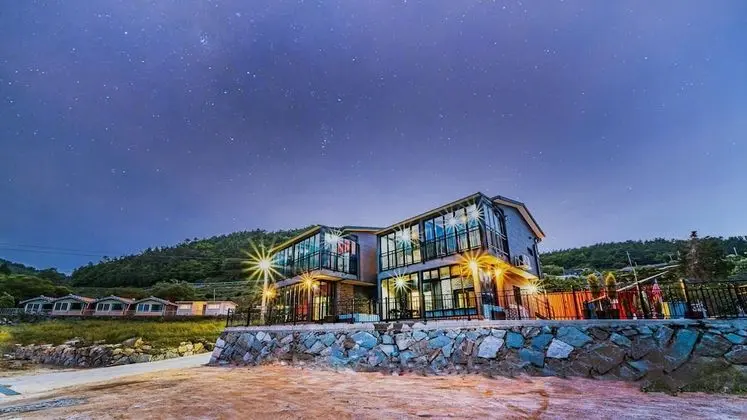 Namhae Yanghwa Seaside Pension