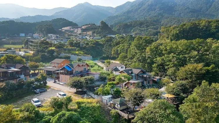Namyangju Hi Mom Kids Family Pension Black