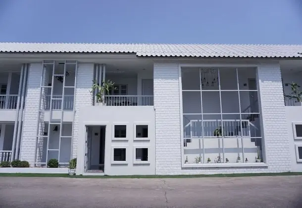 Nan Nakara Boutique
