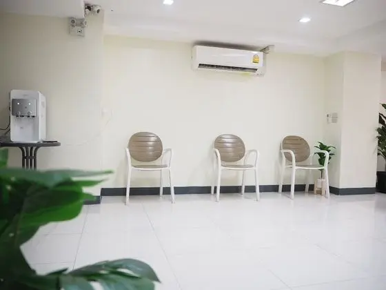 Nana Best Inn - Lobi