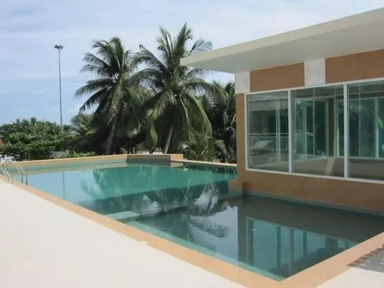 Nanachart Bangsaen Hotel - Havuz