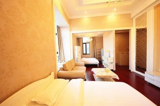 Nanchang Honggutan Baroque Apartment - Oda