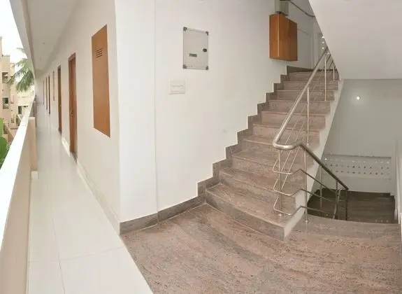 Nandika Residency Hotel - İç Mekan