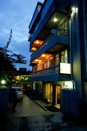Hotel Nandini - Dış Mekan