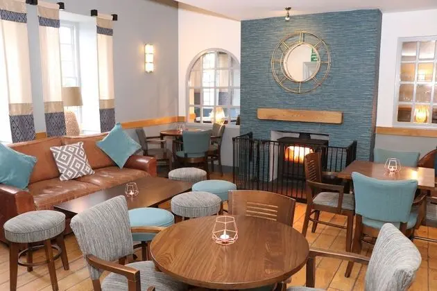 Nanhoron Arms Hotel - Öne Çıkan Resim