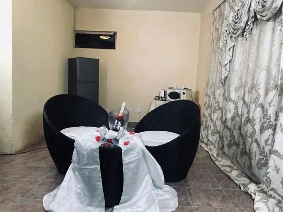 Naomi's Place - Yerinde Yemek