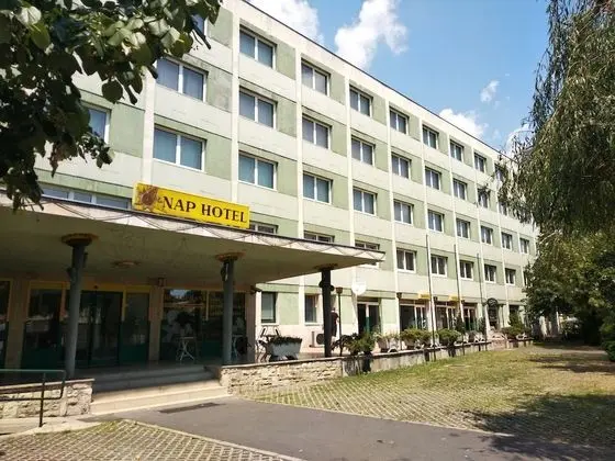 Nap Hotel