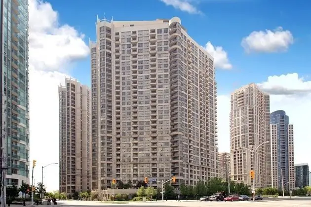 NAPA Furnished Suites - Square One - Dış Mekan