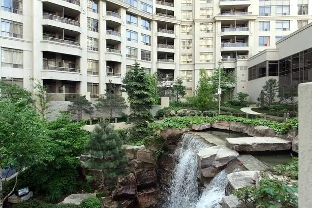 NAPA Furnished Suites Square One - Dış Mekan
