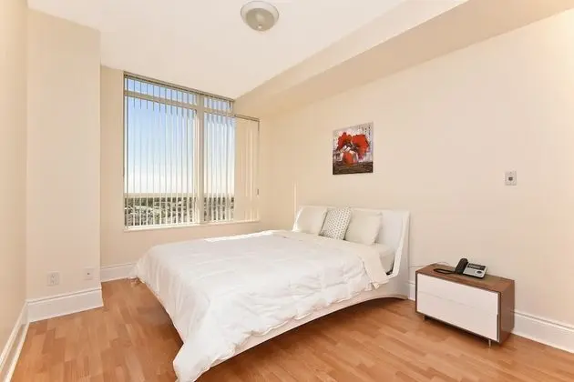 NAPA Furnished Suites Square One - Oda