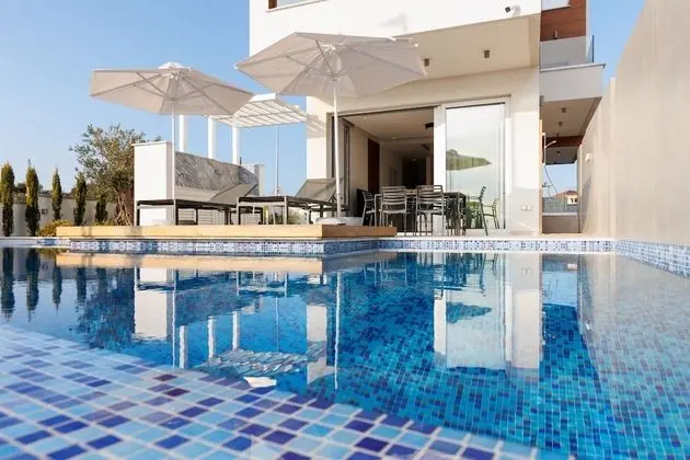 Napa Hills Seaview Villas