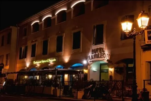 Hotel Napoléon - Dış Mekan
