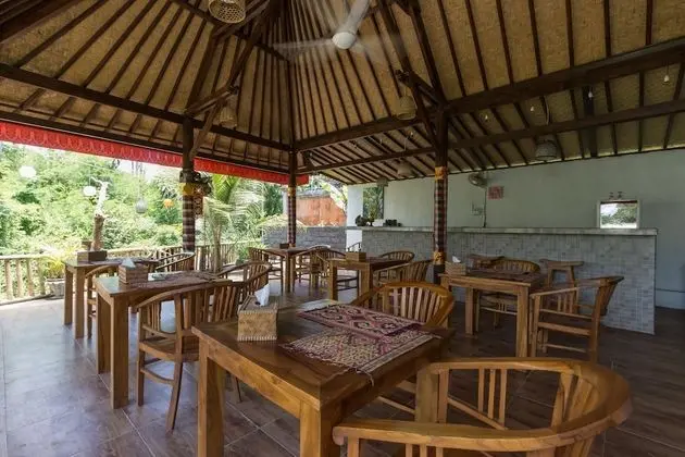 Naradas Mushroom Beach - Yerinde Yemek
