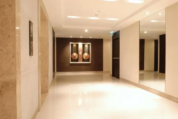 The Narathiwas Hotel & Residence Sathorn Bangkok - Lobi