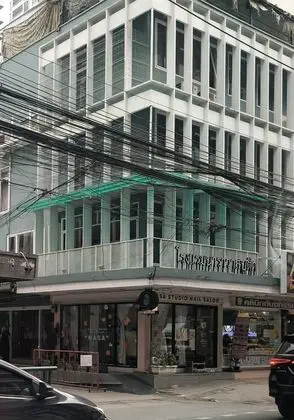 Narawat Asoke Hotel