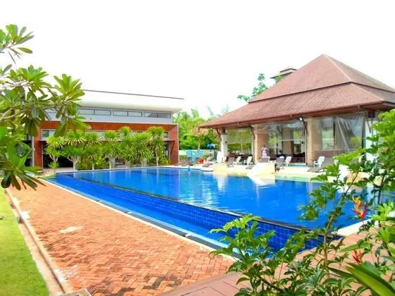 Naraya Riverside Resort
