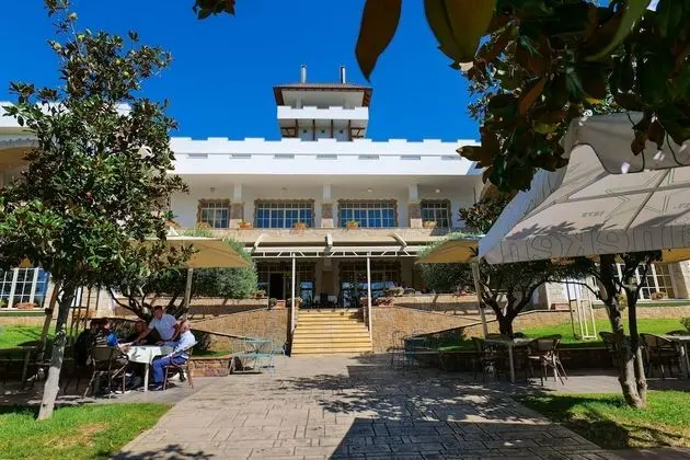 Nari Lunder Agro-Tourism