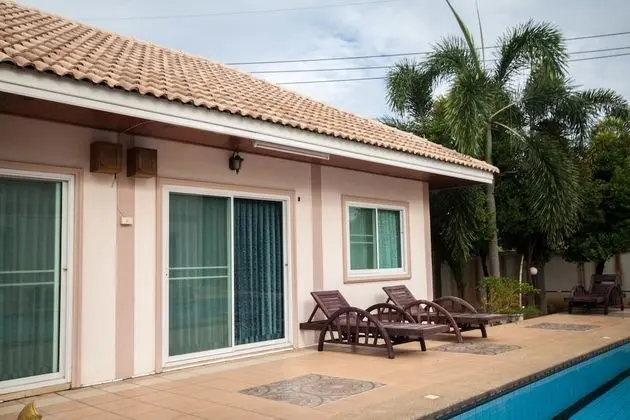 Narnia Resort Pattaya 2 - Dış Mekan