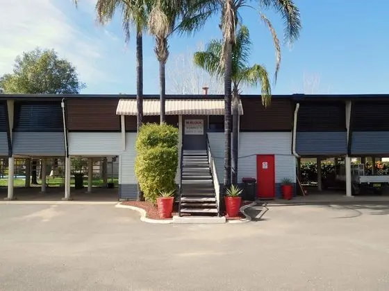 Narrabri Motel and Caravan Park - Dış Mekan