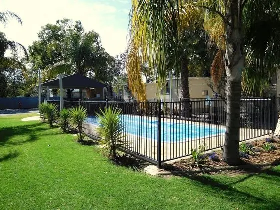 Narrabri Motel and Caravan Park - Havuz