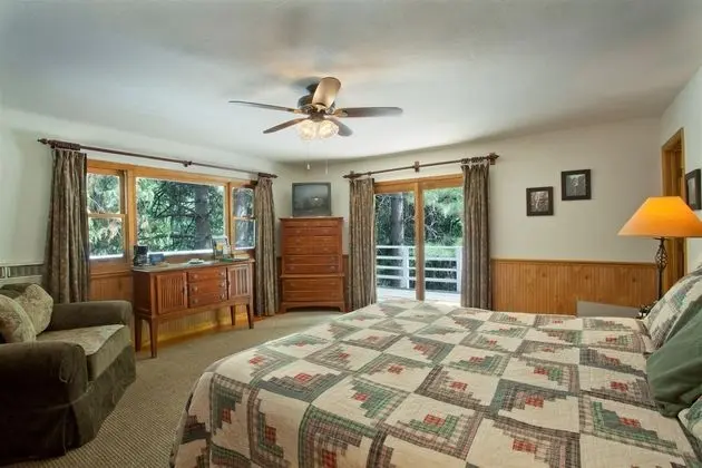 Narrow Gauge Inn