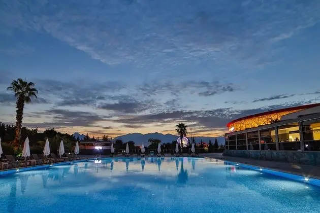 Nashira City Resort - Havuz