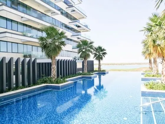 Nasma Holiday Homes - Mayan 3, Yas Island - Havuz