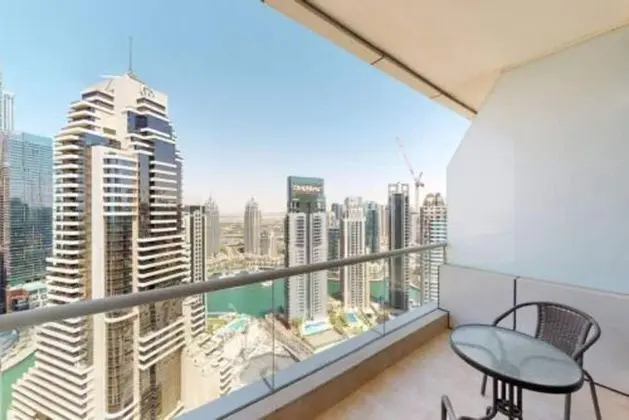 Nasma Luxury Stays - Botanica Tower