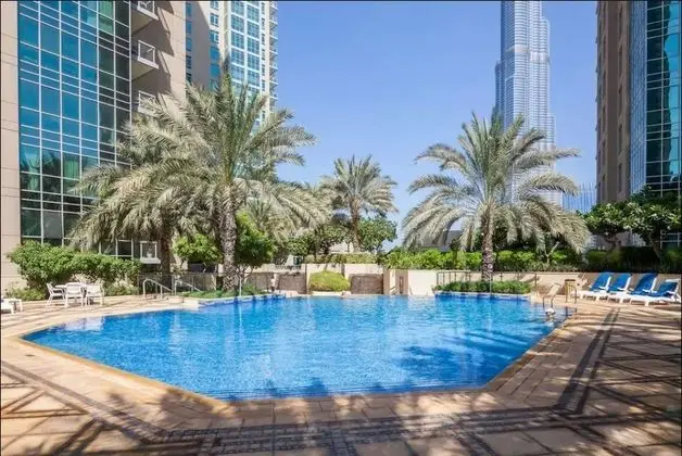 Nasma Luxury Stays - Burj Residences - Havuz