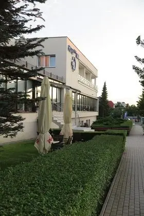 Hotel NAT Jaroslawiec - Dış Mekan
