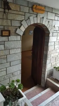 Natalie Apartments - Lobi