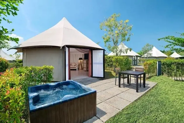 Natra Bintan, a Tribute Portfolio Resort - Havuz