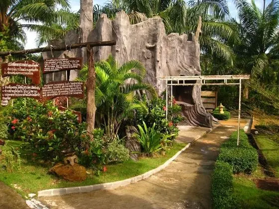 Nattha Waree Hot Spring Resort and Spa - Dış Mekan