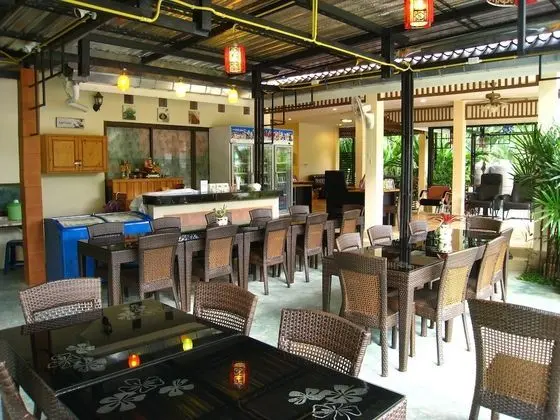 Nattha Waree Hot Spring Resort and Spa - Yerinde Yemek