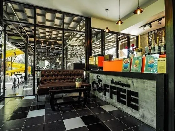 Natthapon Resort - Yerinde Yemek