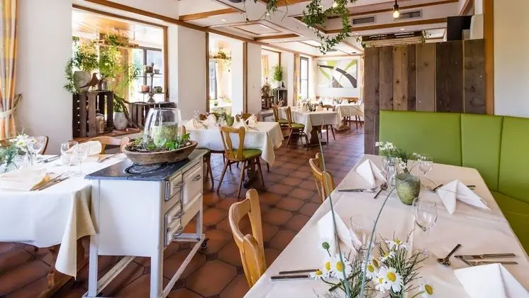 NaturHotel Wildewiese - Yerinde Yemek