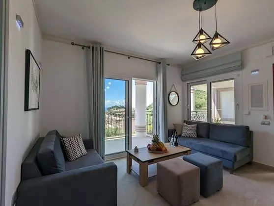 Natura Luxury Suites Parga - İç Mekan