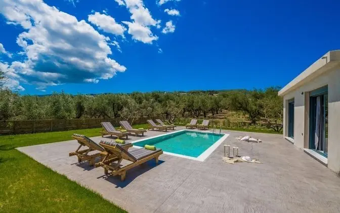 Natura Verde Villas 3 Bedroom Villa Celosia With Private Pool