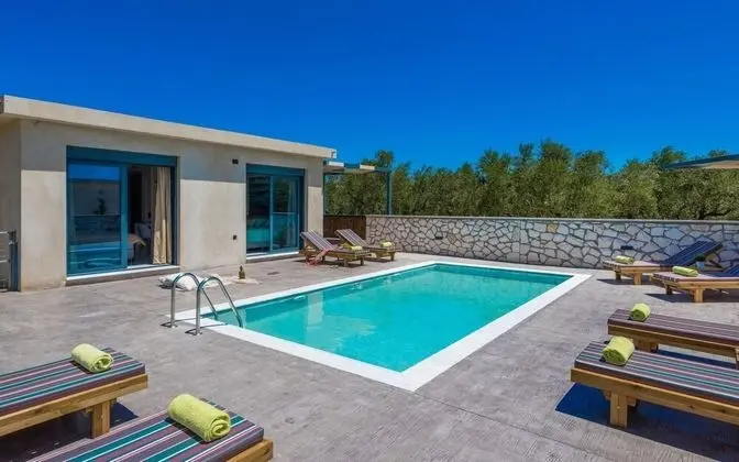 Natura Verde Villas 3 Bedroom Villa Kentia With Private Pool