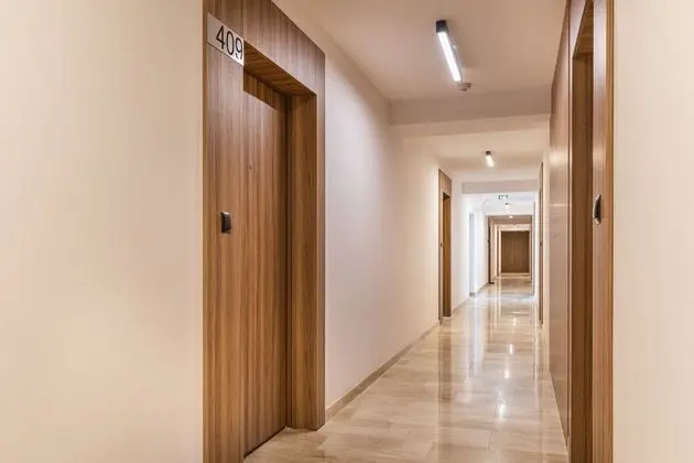 Natural Apartments by Renters - Lobi