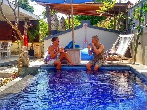 Naturale Guest House - Havuz