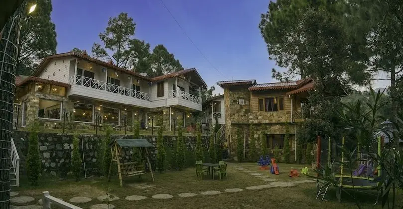 The Nature's Green Resort -Bhimtal - Dış Mekan