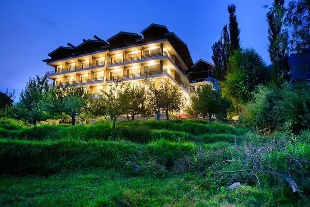 Naturevilas Sarovar Portico - Dış Mekan