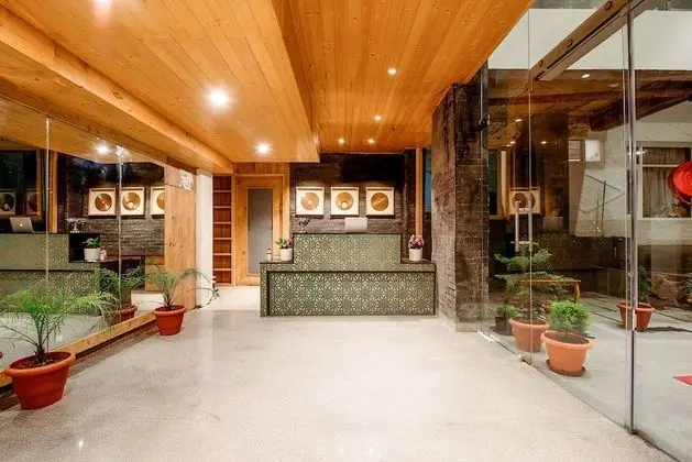 Naturevilas Sarovar Portico - Lobi