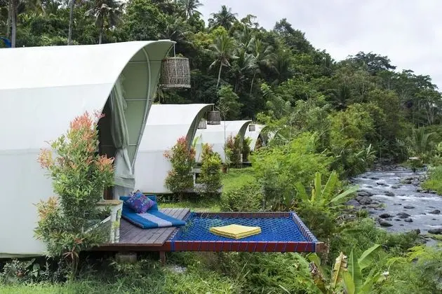 Natya River Sidemen