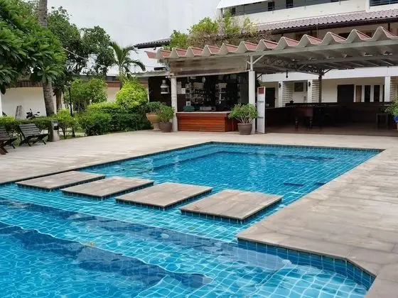 Nautical Inn - Genel