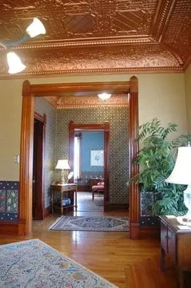 Nauvoo Grand Bed & Breakfast - İç Mekan