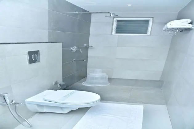 Navaratna Inn A Luxury Hotel - Banyo Tipleri