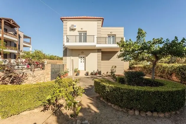 Navarino Captain's Villa - Luxury Seaside Retreat
