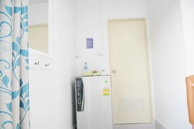 Nawee Guesthouse Sairee - Hostel - Mutfak